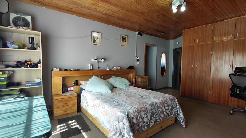 3 Bedroom Property for Sale in Langenhovenpark Free State